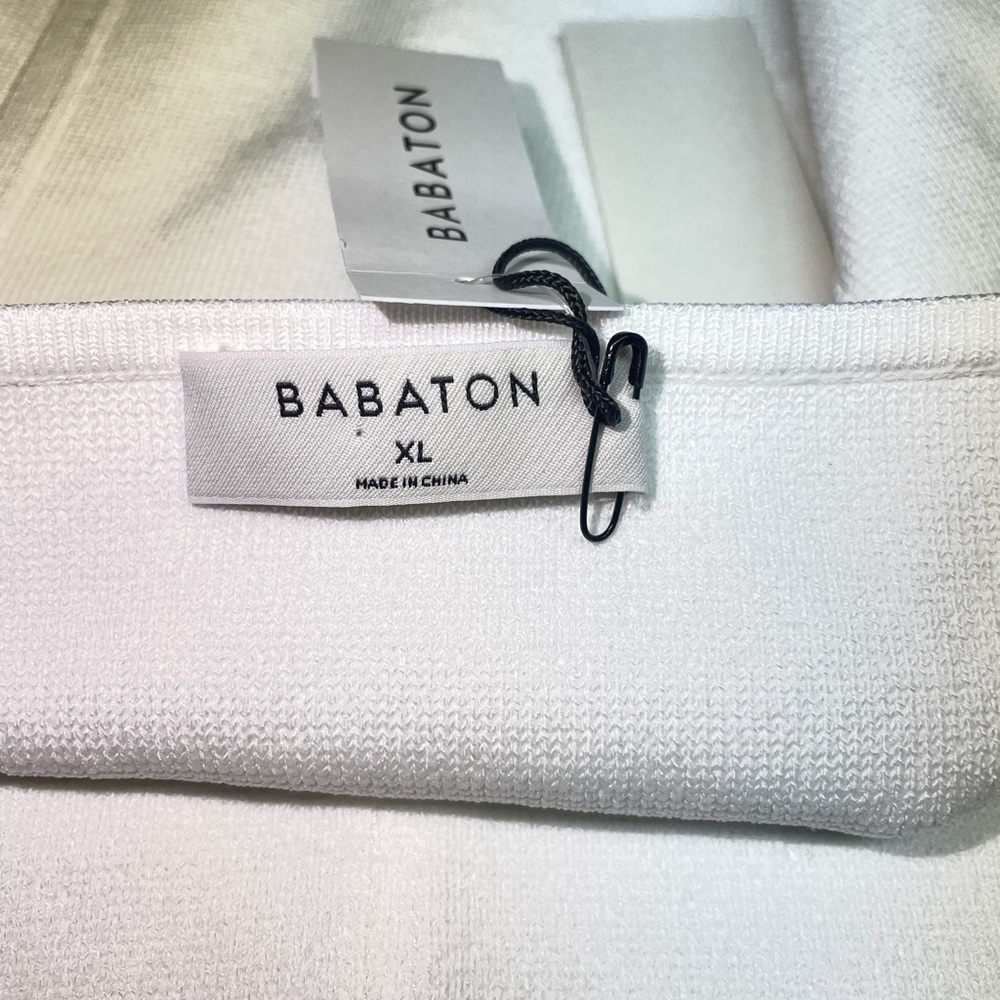 NWT Aritzia Babaton white corset top Size XL
Sculpt Knit Bustier Camisole - Picture 10 of 11